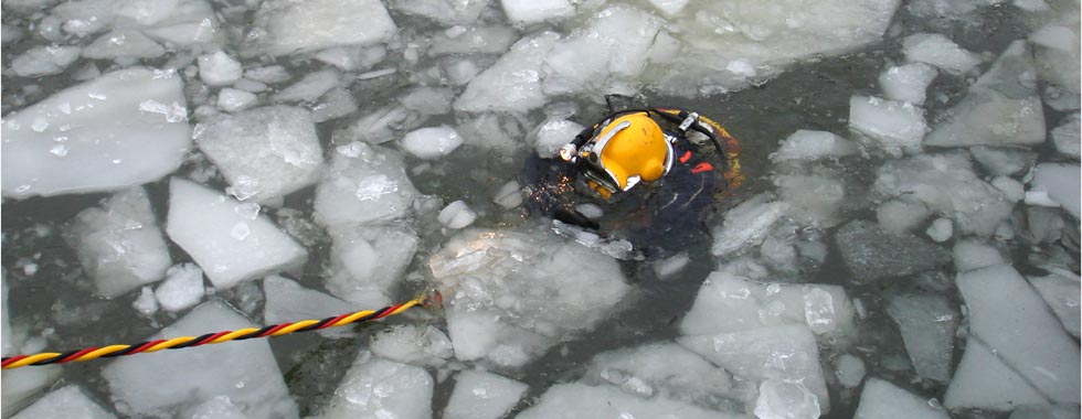 duikwerken duiker diver duiken diving ijs ice sluis ijmuiden_sse